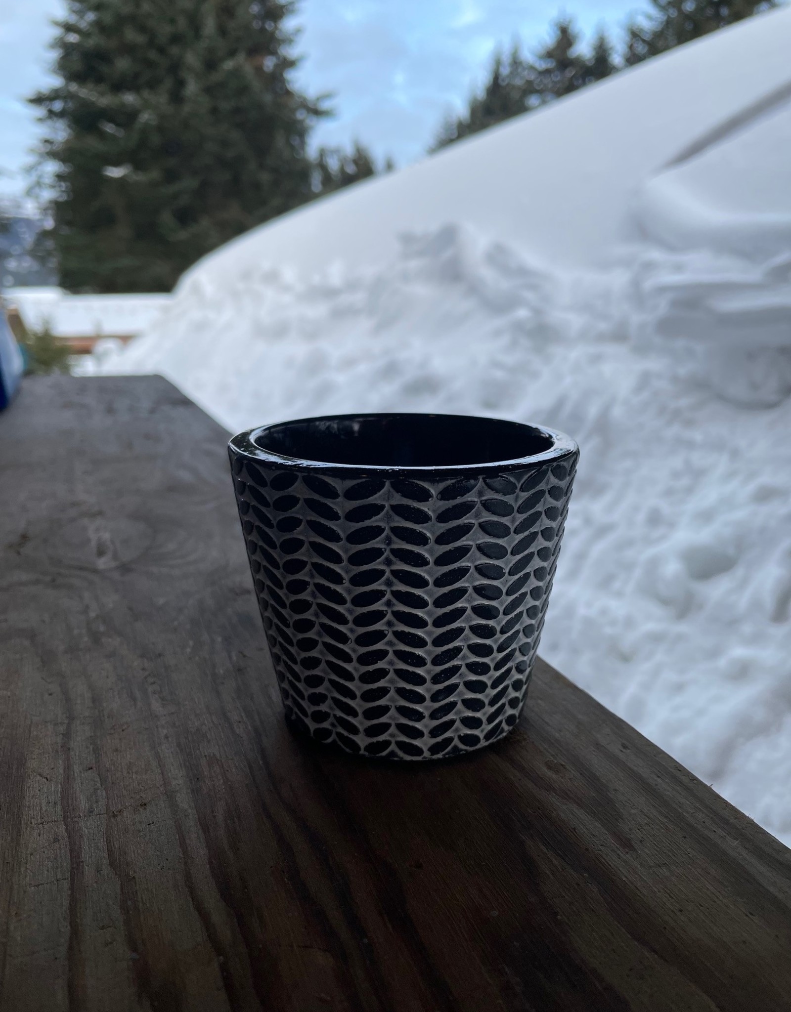Classic H&G Sahara Cement Pot B/W 3.5"