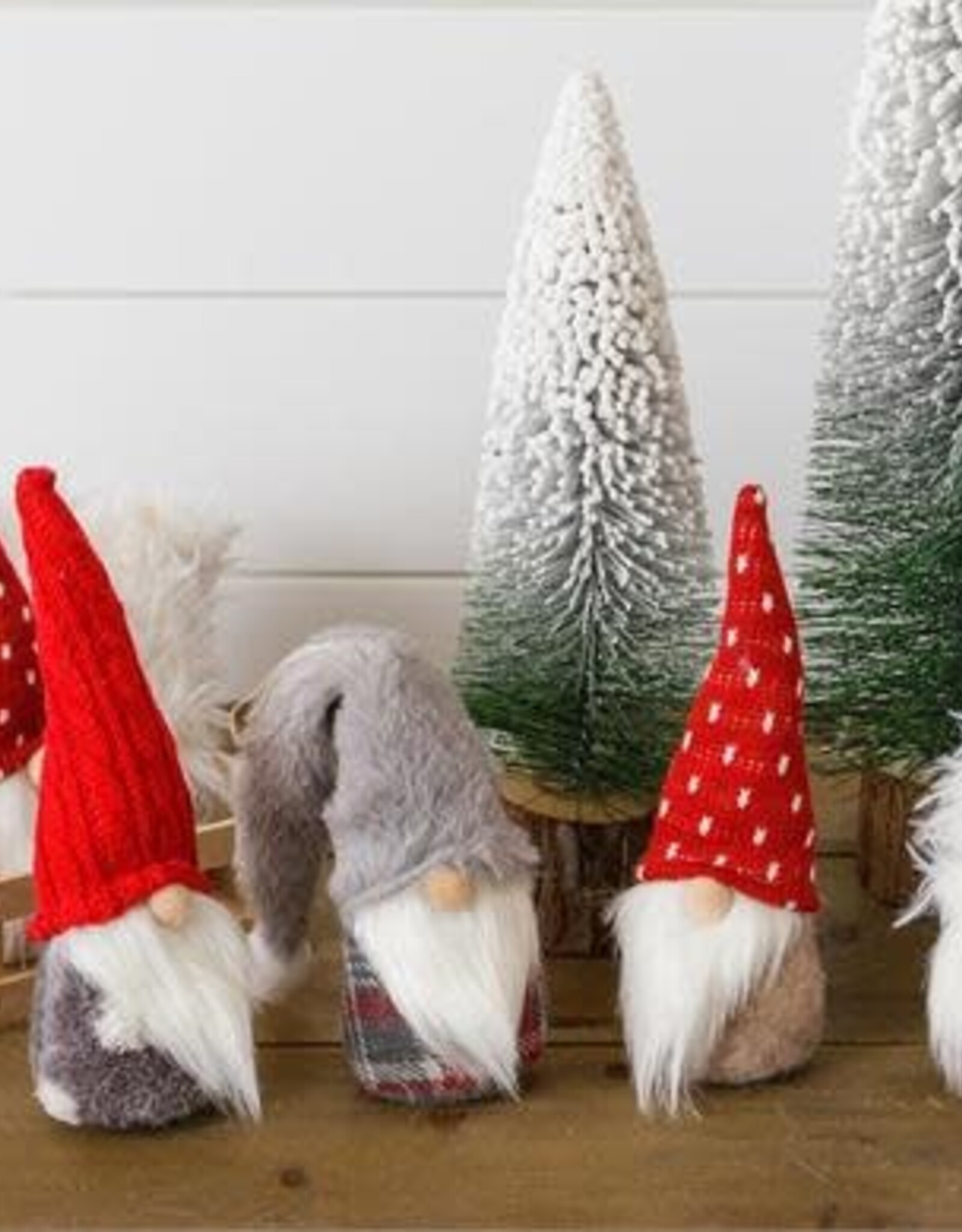 Gnomes Gray and Red Hats 6"