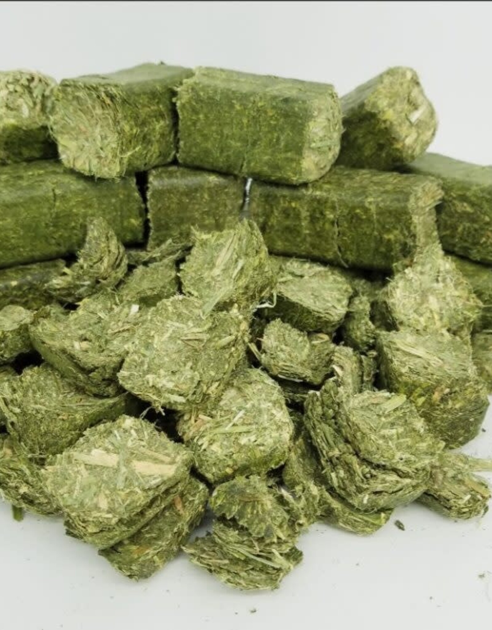 Eckenberg Farms AFS Alfalfa Cubes 50lbs by Eckenberg Farms