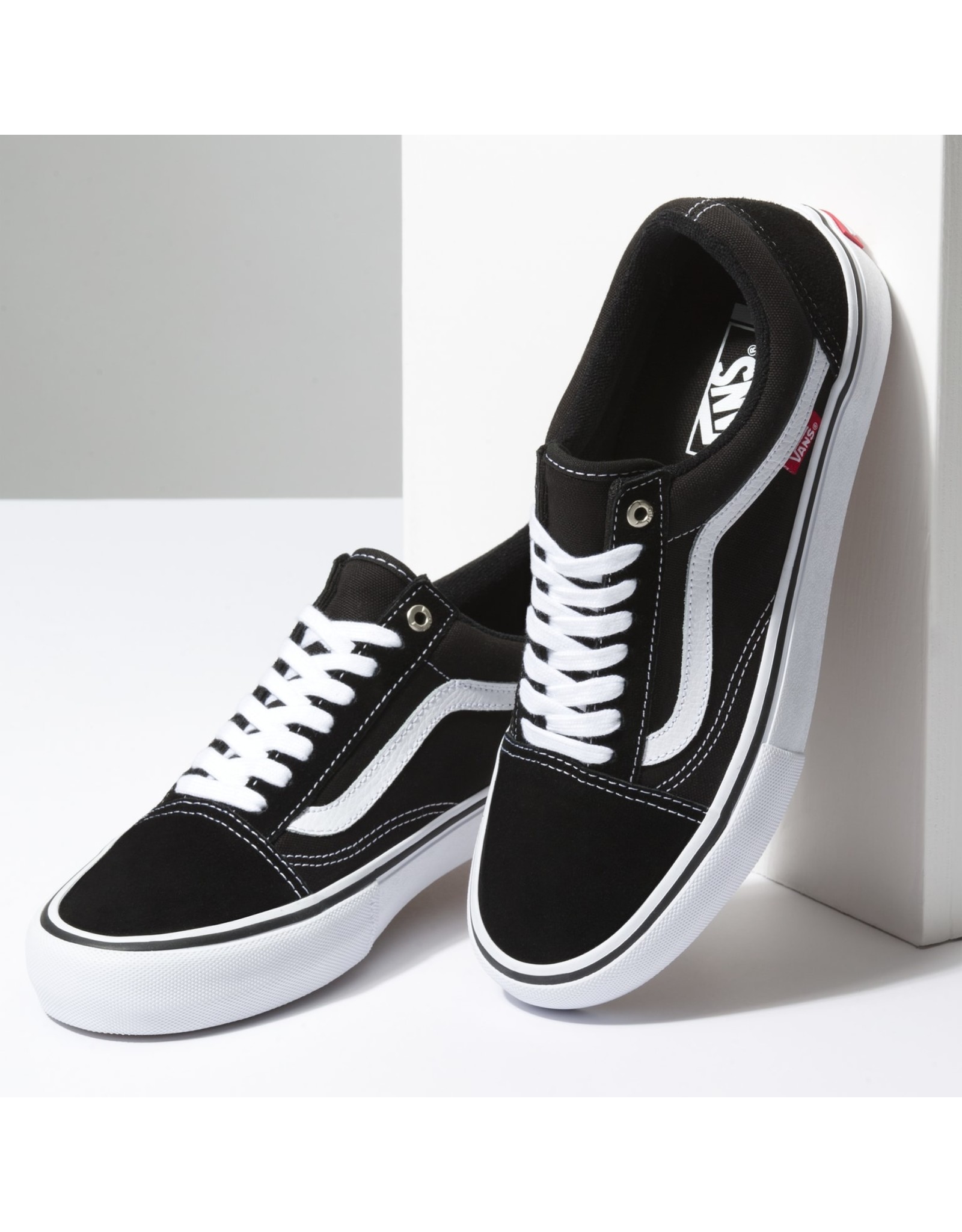 Vans shoes. Кеды vans old Skool Pro. Vans old Skool Pro White Black. Vans old Skool Black. Кеды vans мужские old School Pro Black.