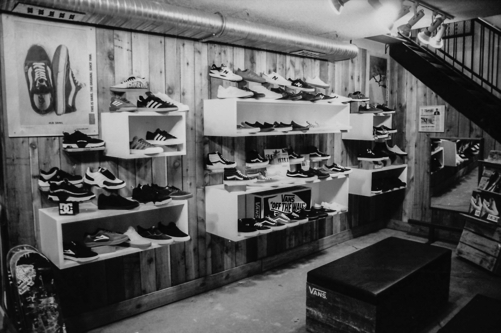 shoe wall