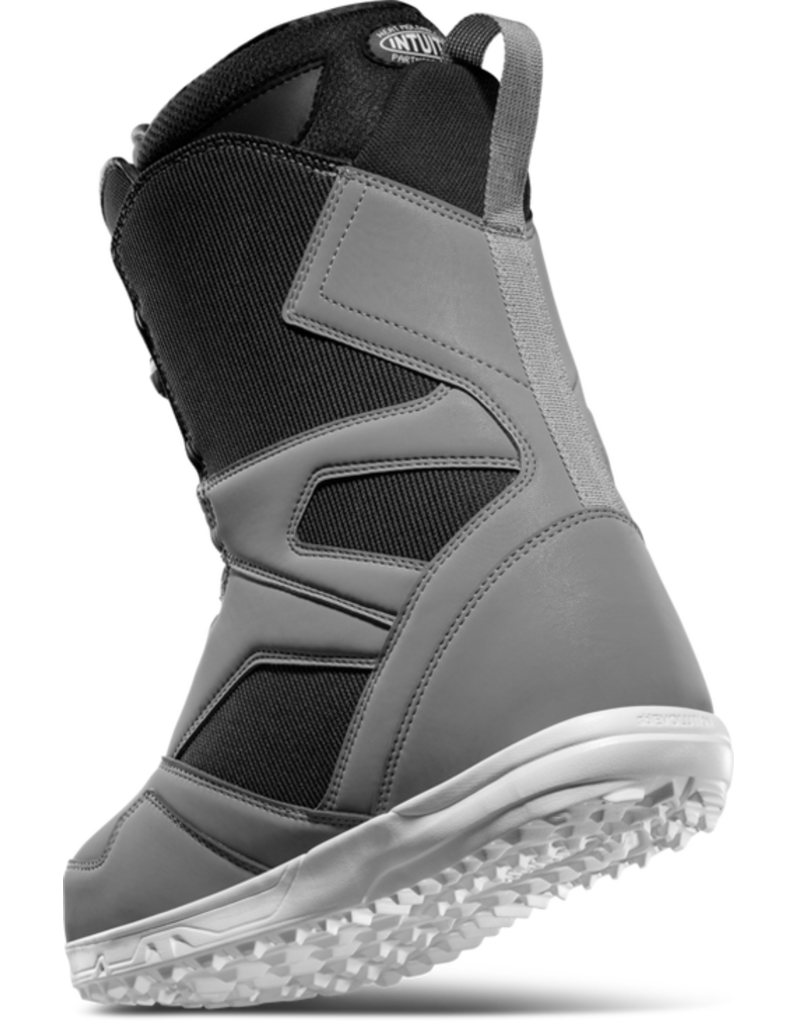 thirtytwo boots boa