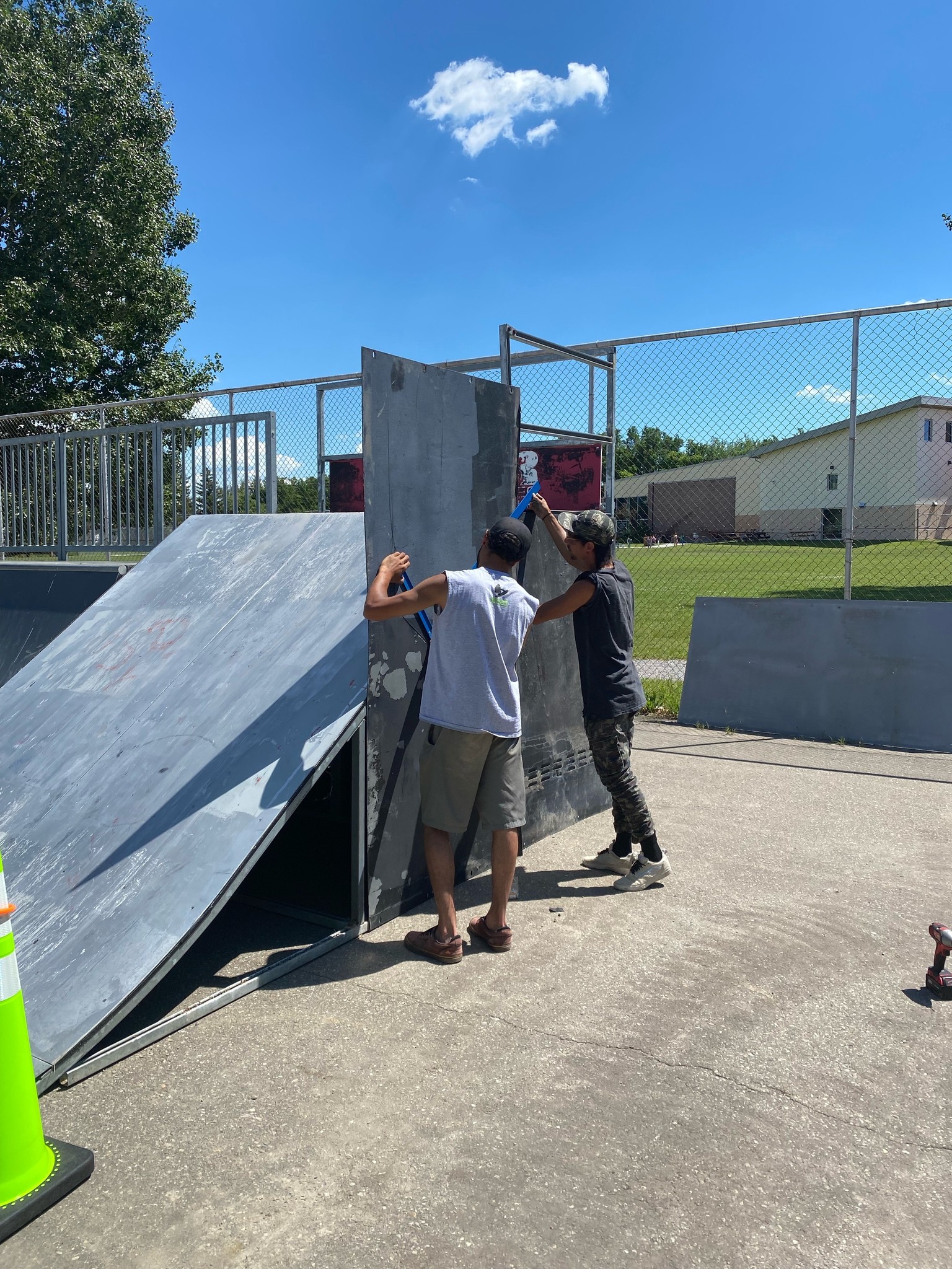 Volunteers pincher creek skatepark