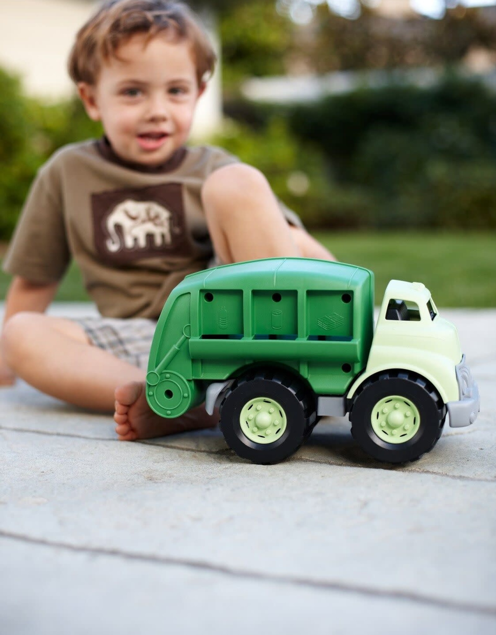 green toys recycling truck