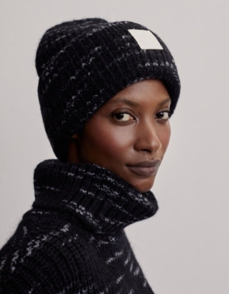 Varley dale beanie (2 colors) - The Village Exchange