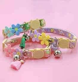 Cheerhunting Flower Design Cat Collar