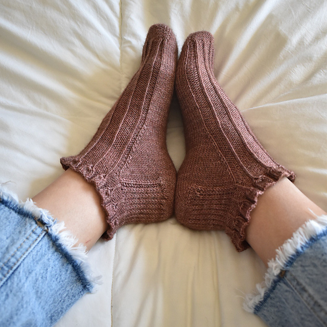 Tricot MCL Botanique, une collection de patrons de chaussettes tricotées