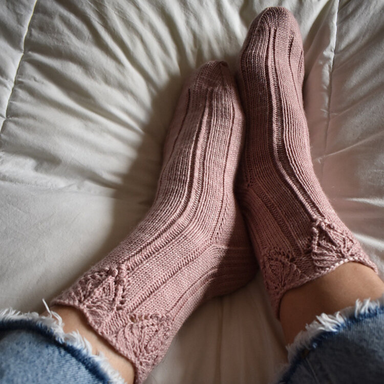 Tricot MCL Botanique, une collection de patrons de chaussettes tricotées