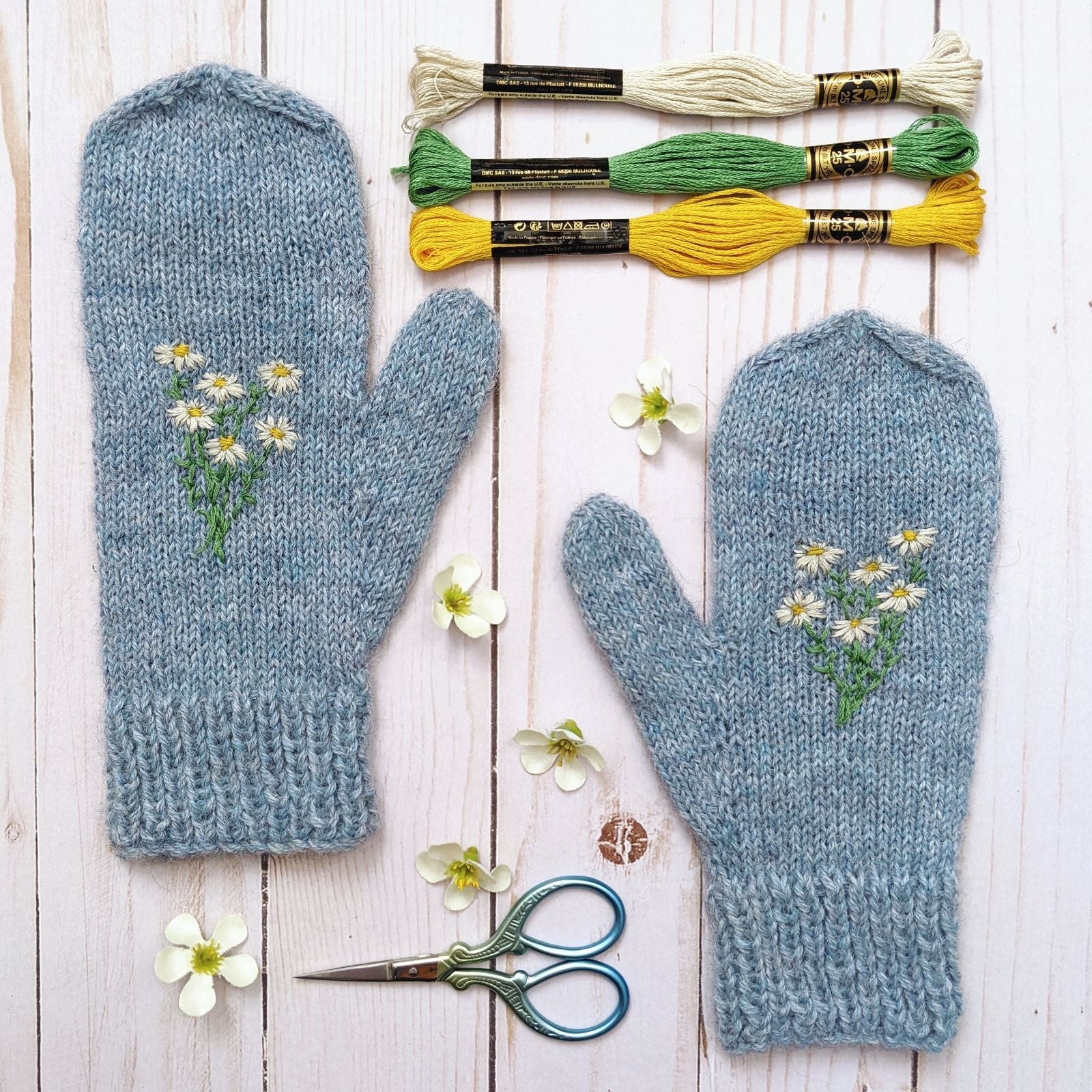 knitted Bliss Stitching Knitted Bliss Stitching - Modèles de fleurs à broder