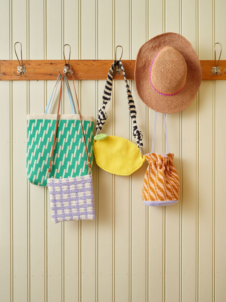 Laine Publishing Laine Publishing - Let's Crochet !