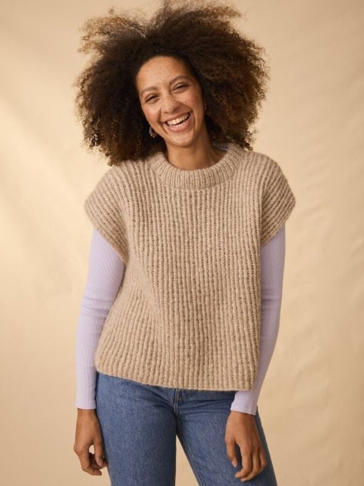 Wool and the Gang Livre de patrons Feeling Good Yarn