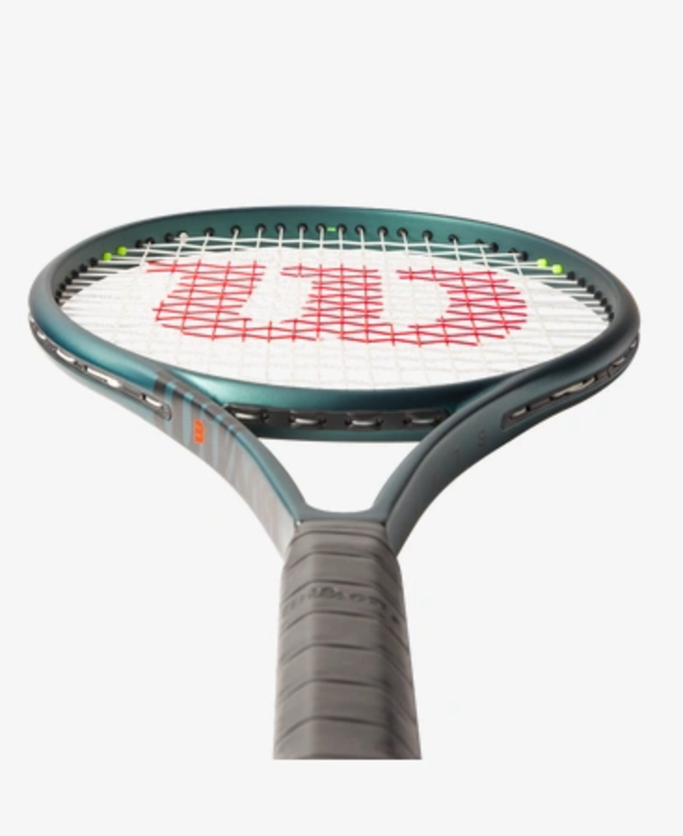 Wilson Wilson Blade 100L V9 Racquets