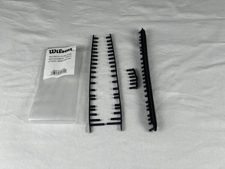 Wilson Pro Staff 97 V14 Grommet