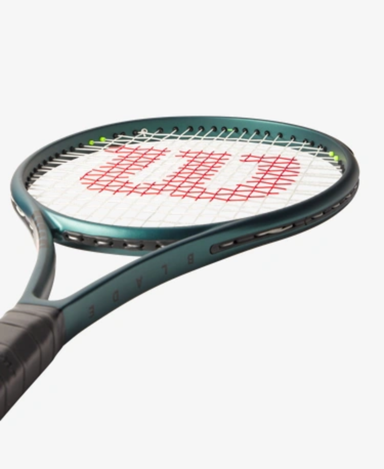 Wilson Wilson Blade 100UL V9 Racquets