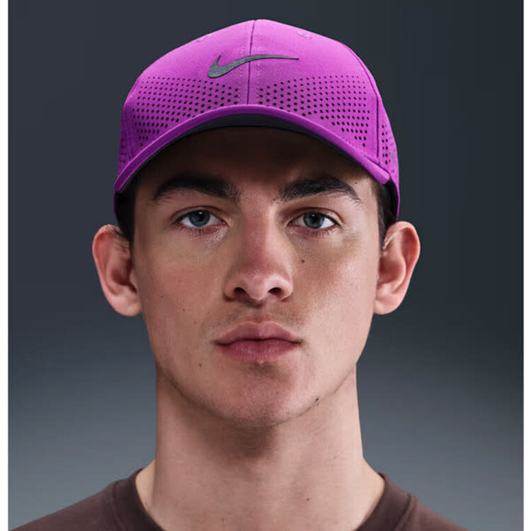 Nike Nike Dri-Fit Advantage Club Swoosh Cap