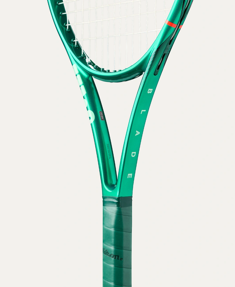 Wilson Wilson Blade 100L V10 Racquets