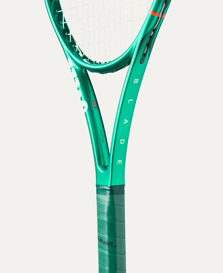 Wilson Wilson Blade 104 V10 Racquets