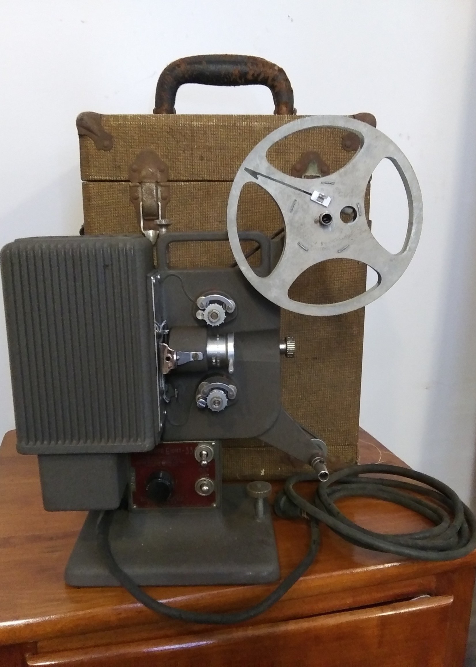 Vintage Kodascope Eight-33 8mm Movie 