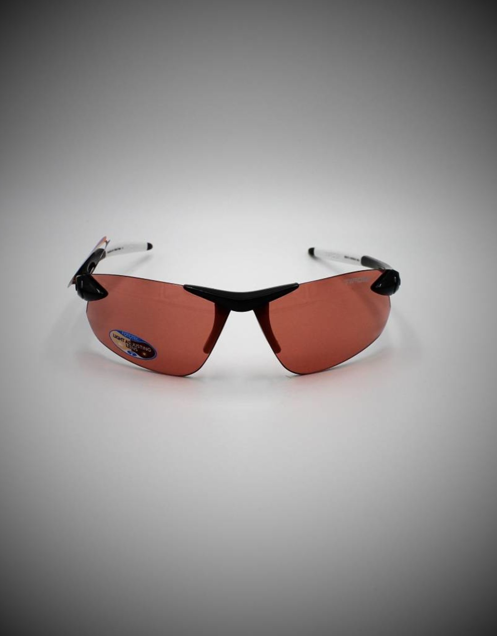 Tifosi Optics Seek FC, Gunmetal Fototec Sunglasses