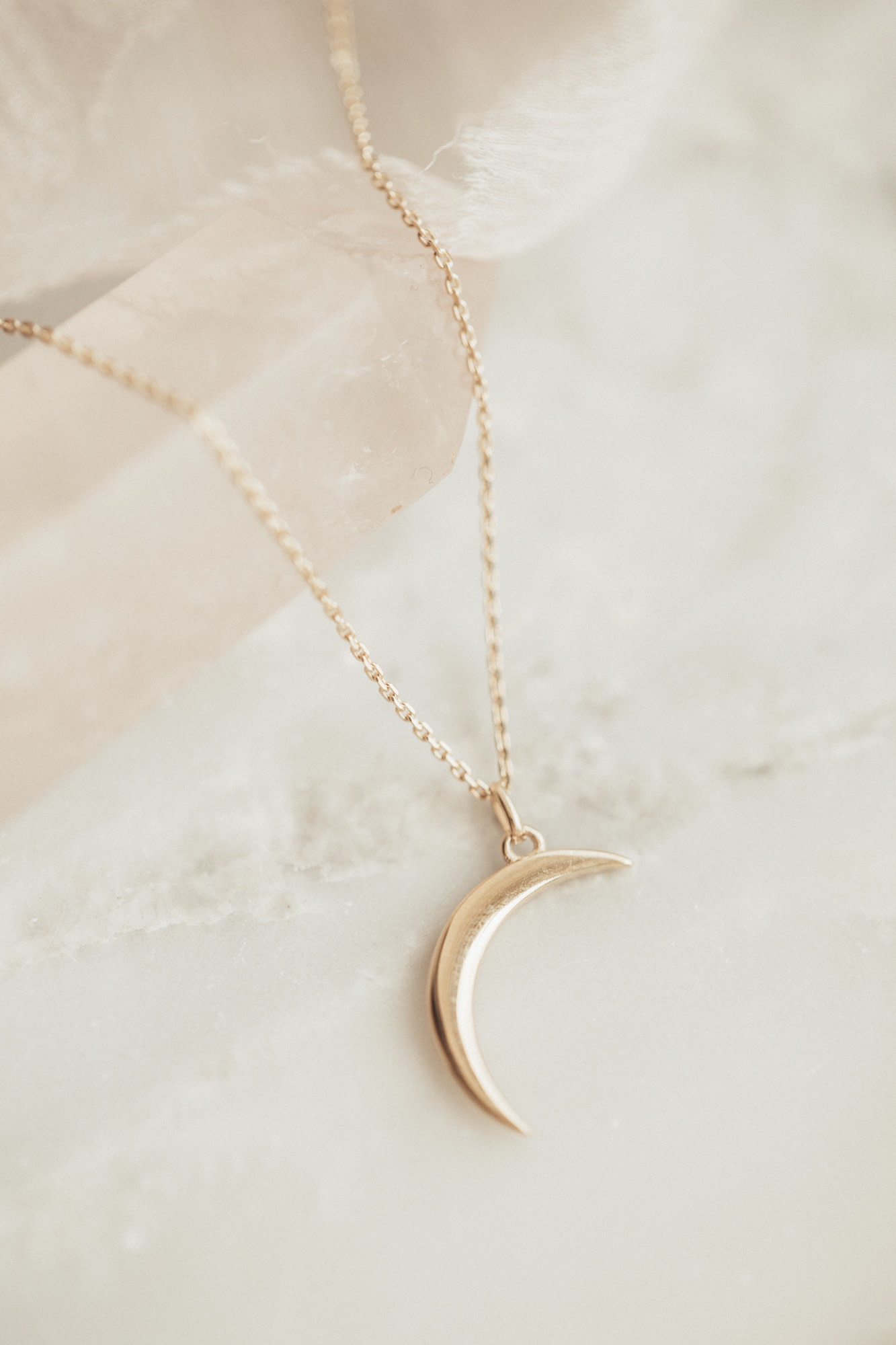 Green Onyx Moon Crescent pendant silver chain jewelry for women – Kiri Kiri