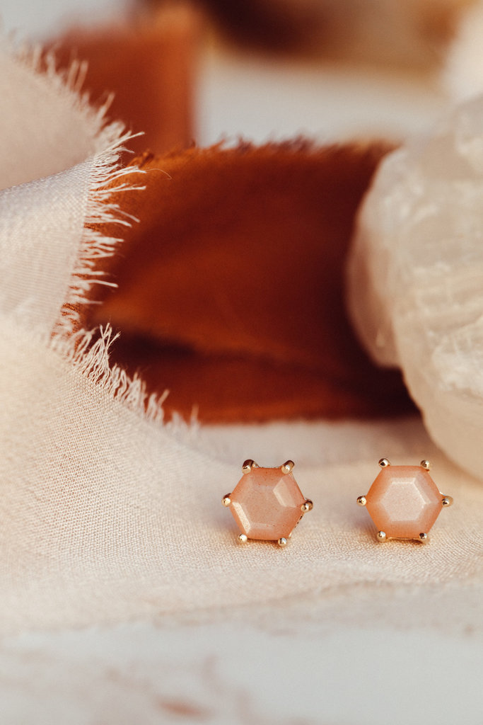 Sarah O Hexagon Peach Moonstone 6 Prong Stud Earrings 14kyg