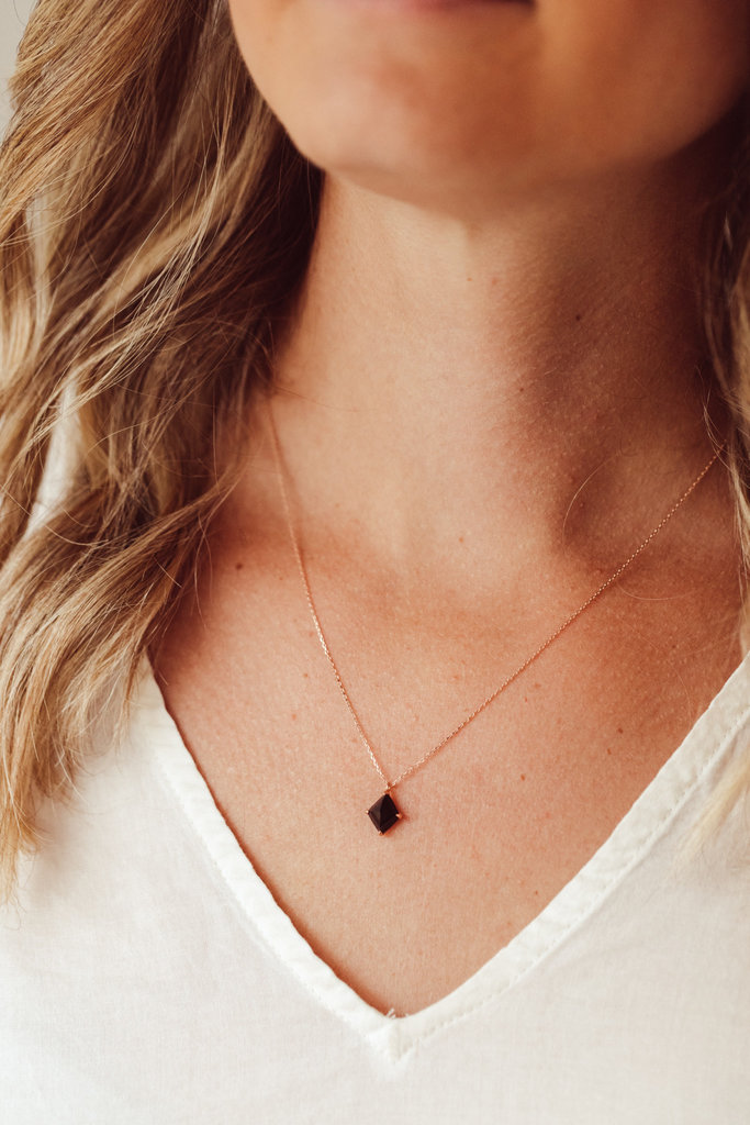 Sarah O Kite Black Spinel in Prongs Necklace