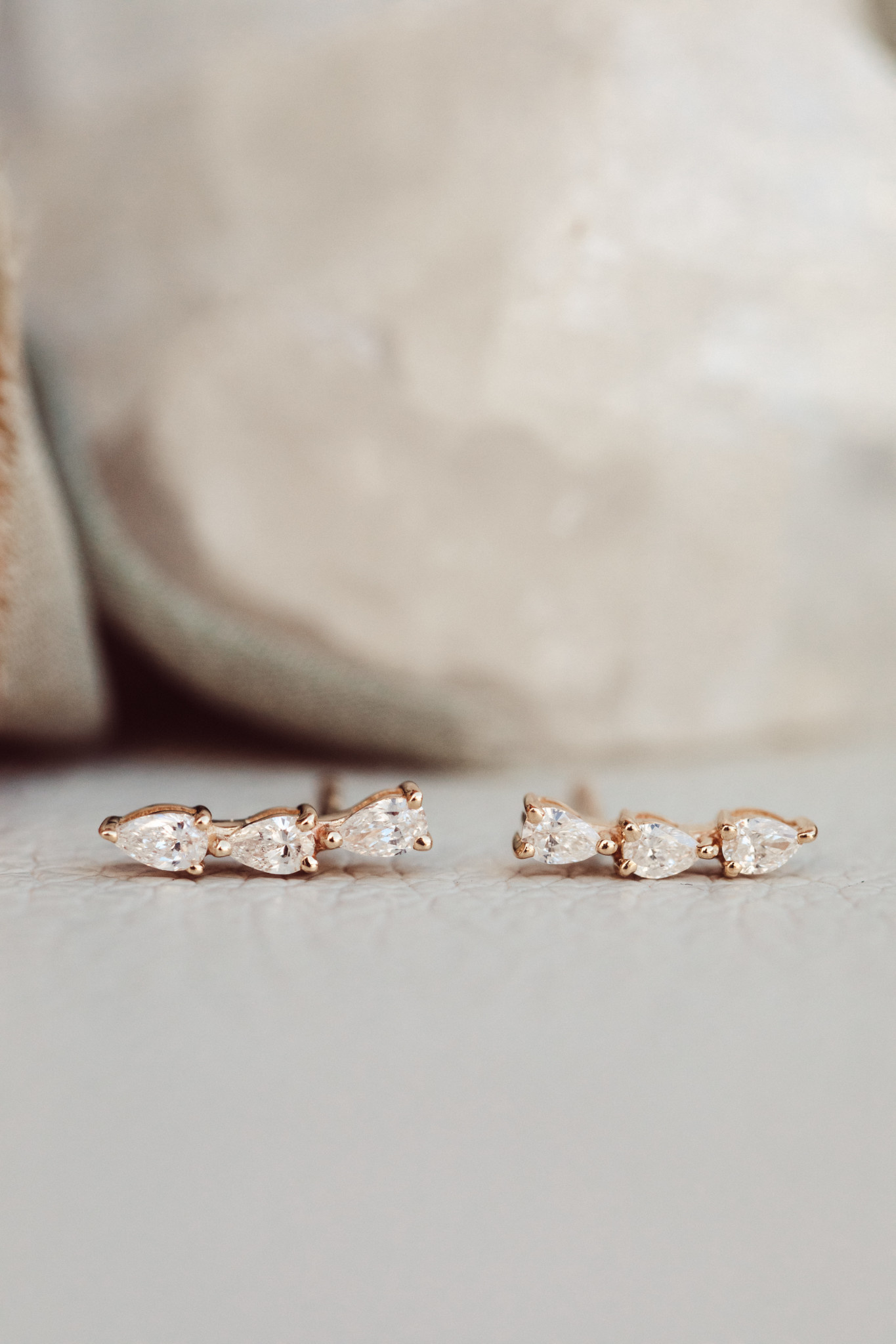 Five Marquise Diamond Curved Stud Earring 14krg - Sarah O.