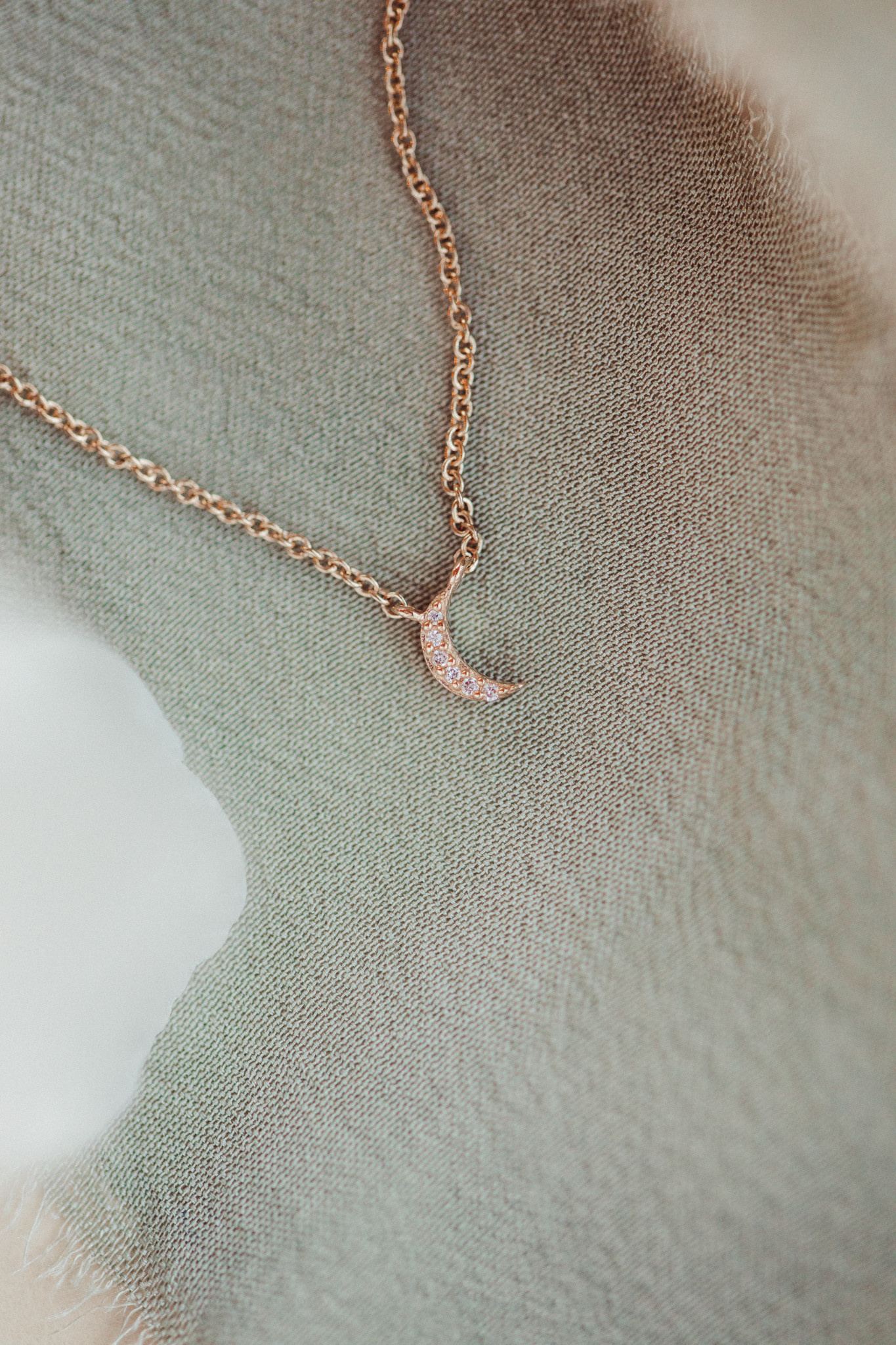 Sterling Silver Crescent Moon Pendant Necklace: Gold Or Silver - Nissa  Jewelry