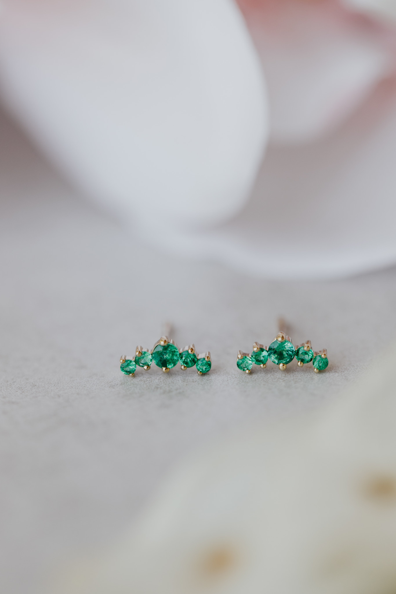 Sterling silver emerald green small rectangular stud earrings – Gemma  Azzurro