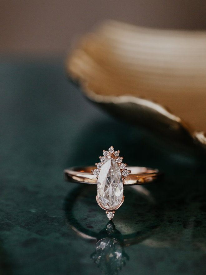Elongated pear hotsell diamond
