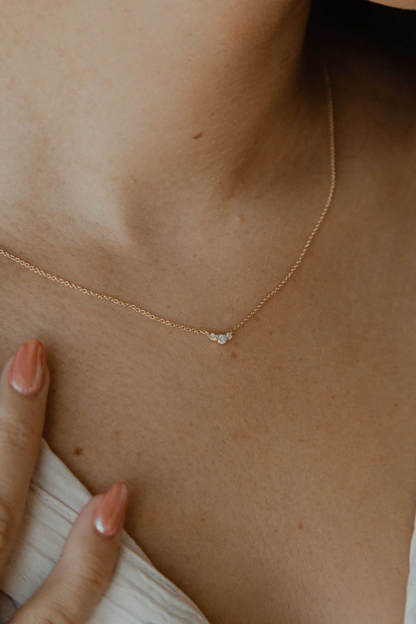 Shimmery Crystal Opal & Diamond Pendant Necklace 14K Gold