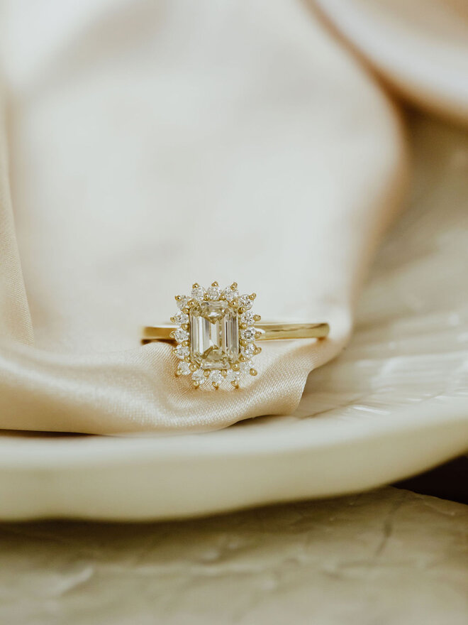 Emerald cut on sale champagne diamond ring