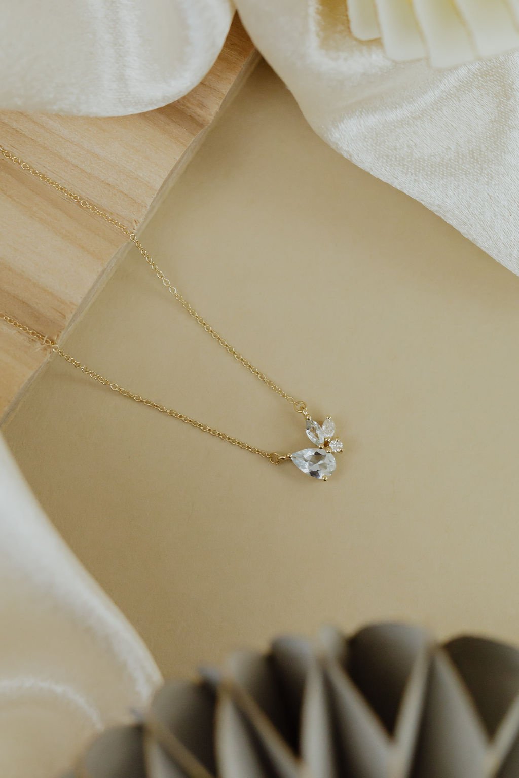 9ct White Gold Pear Cut 0.64ct Sapphire Aquamarine and 0.09ct Diamond  Pendant Necklace