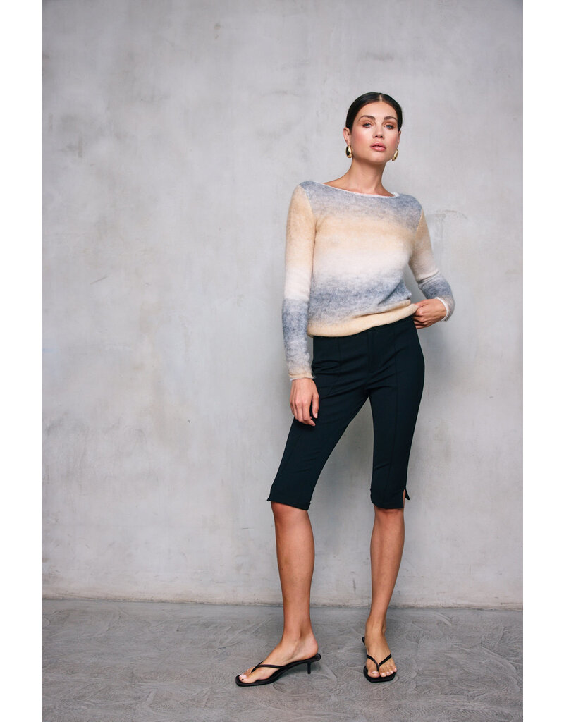 LINE AND DOT LINE AND DOT ABSTRACT OMBRE SWEATER
