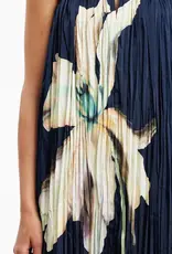 SIGNIFICANT OTHER SIGNIFICANT OTHER LILIAN MAXI