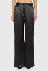 AMANDA UPRICHARD AMANDA UPRICHARD SADDLER PNT