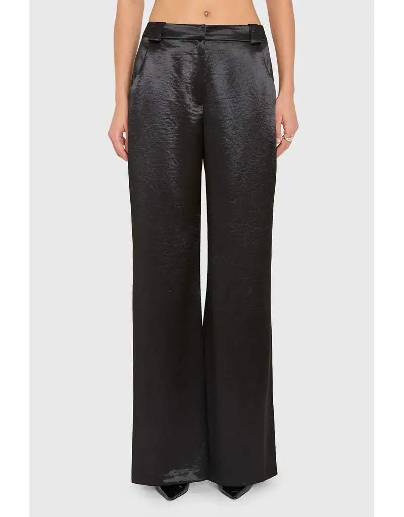 AMANDA UPRICHARD AMANDA UPRICHARD SADDLER PNT