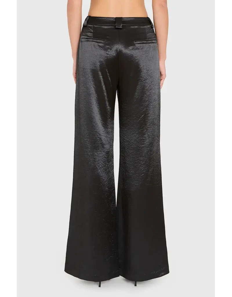 AMANDA UPRICHARD AMANDA UPRICHARD SADDLER PNT