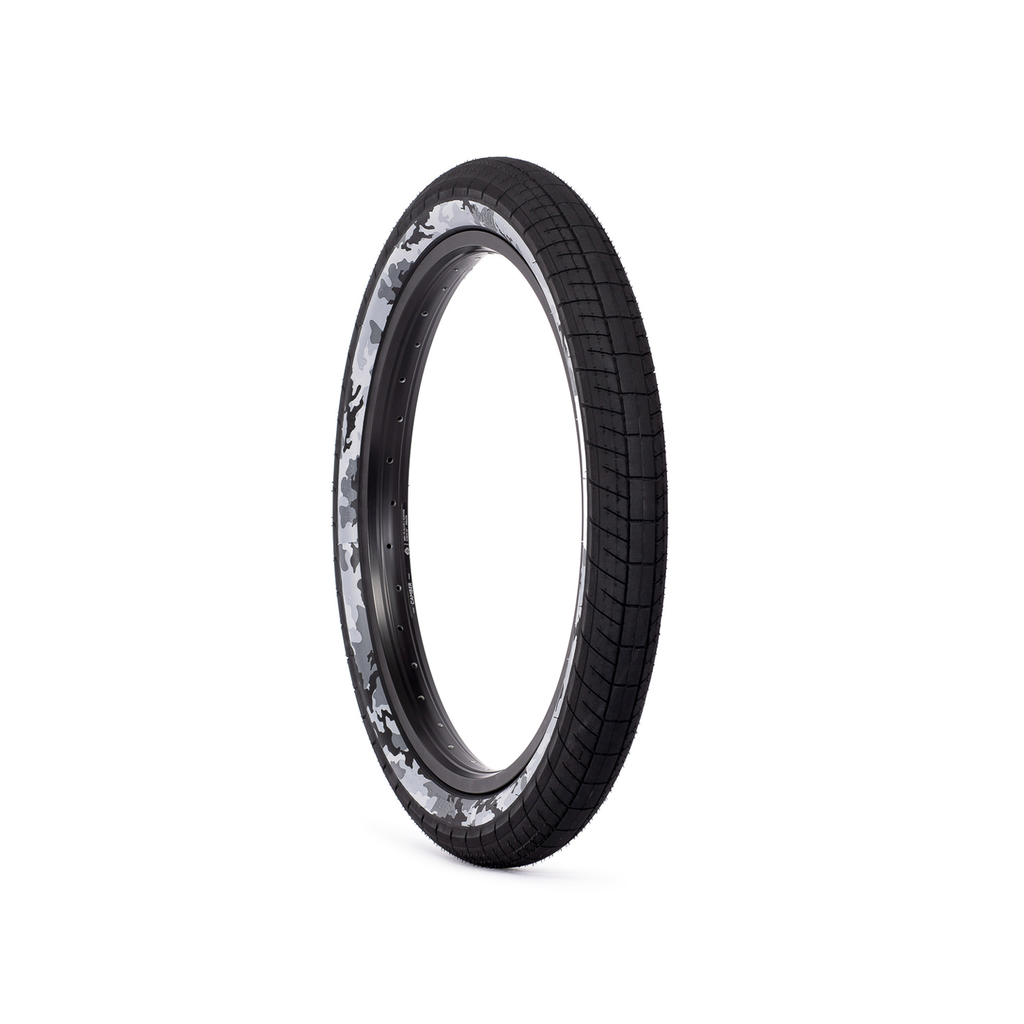 SALTPLUS SALTPLUS Sting Tyre Black/Snow Camo Wall