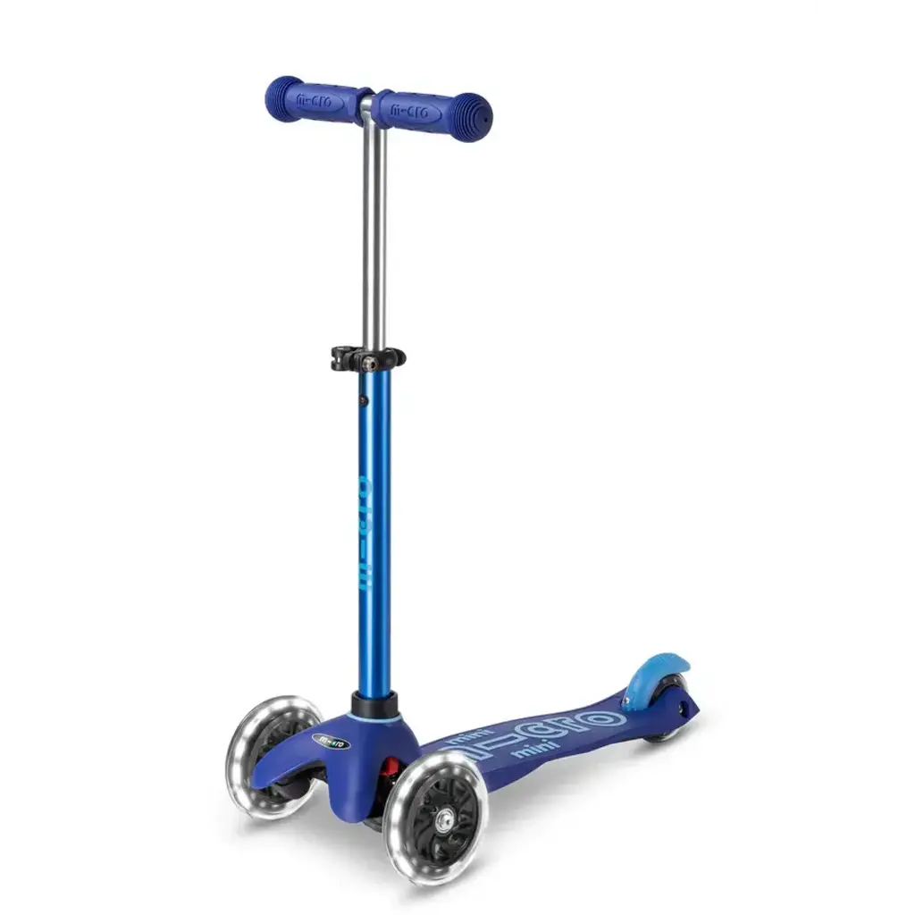 Micro Mini Micro Deluxe LED 3 Wheel Scooter - Blue/Blue