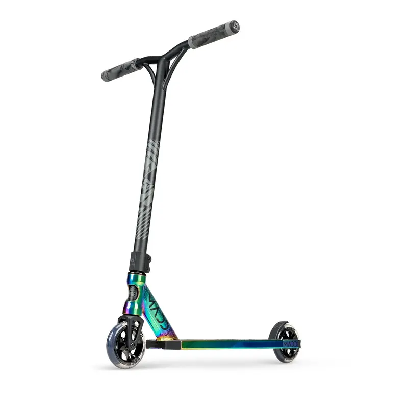 MADD GEAR Kick Extreme 22 Freestyle Stunt Scooter - Neo/Black
