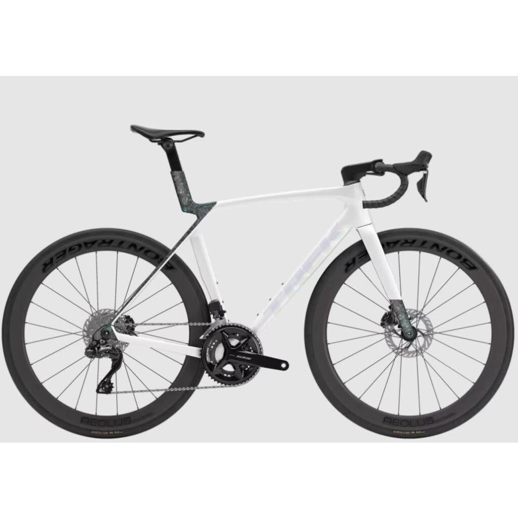 Trek 2026 Madone SL 6 Gen 8-Gloss Crystal White/Matte Deep Smoke