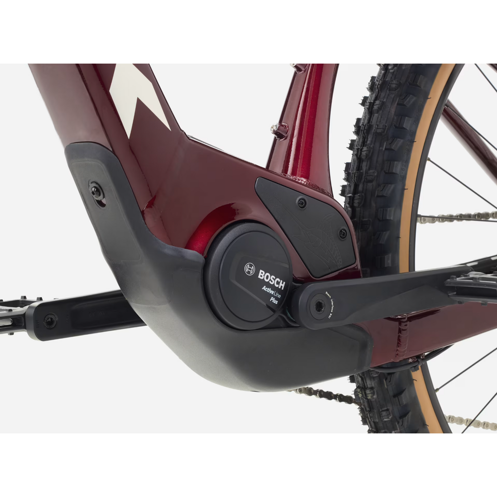 Trek 2026  Marlin+ 8  Fury Red/Lithium Fade