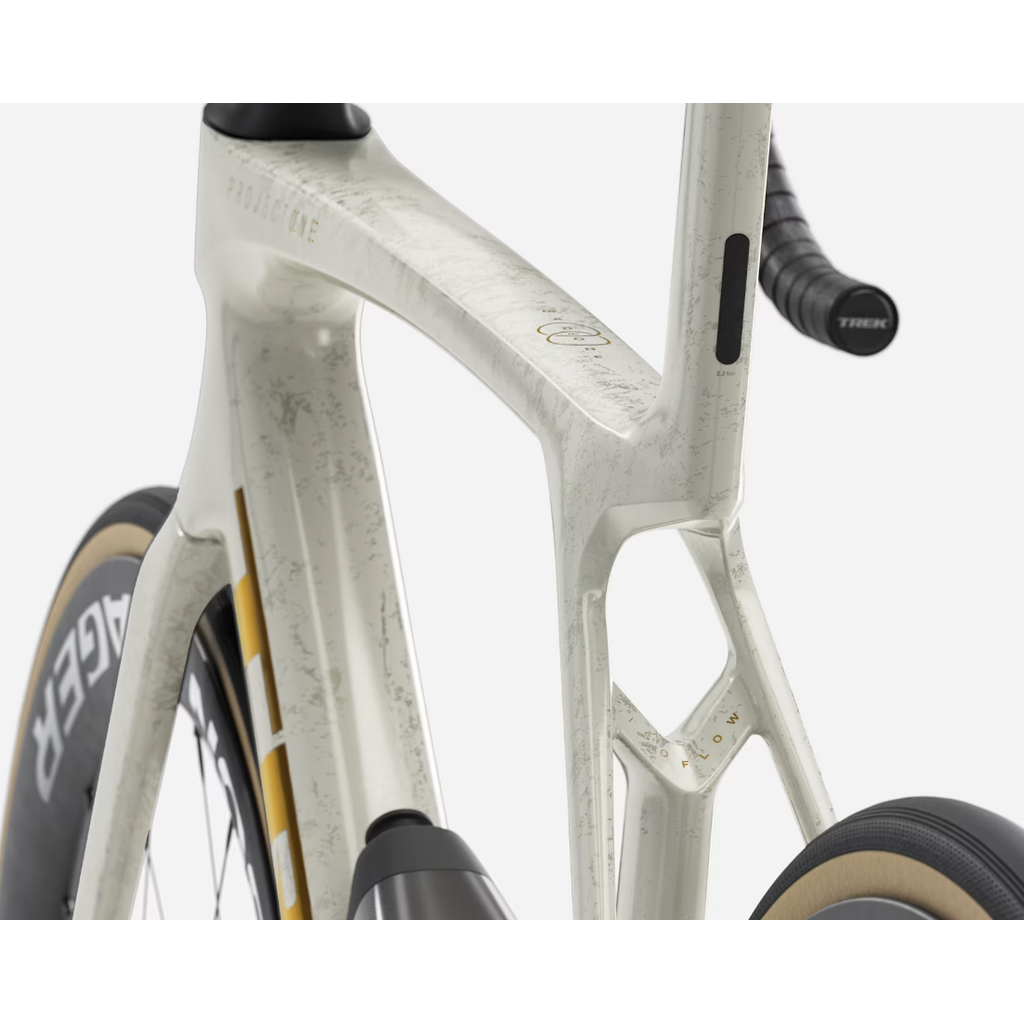 Trek 2026 Madone SLR 7 Gen 8  Era White/Supernova Marble