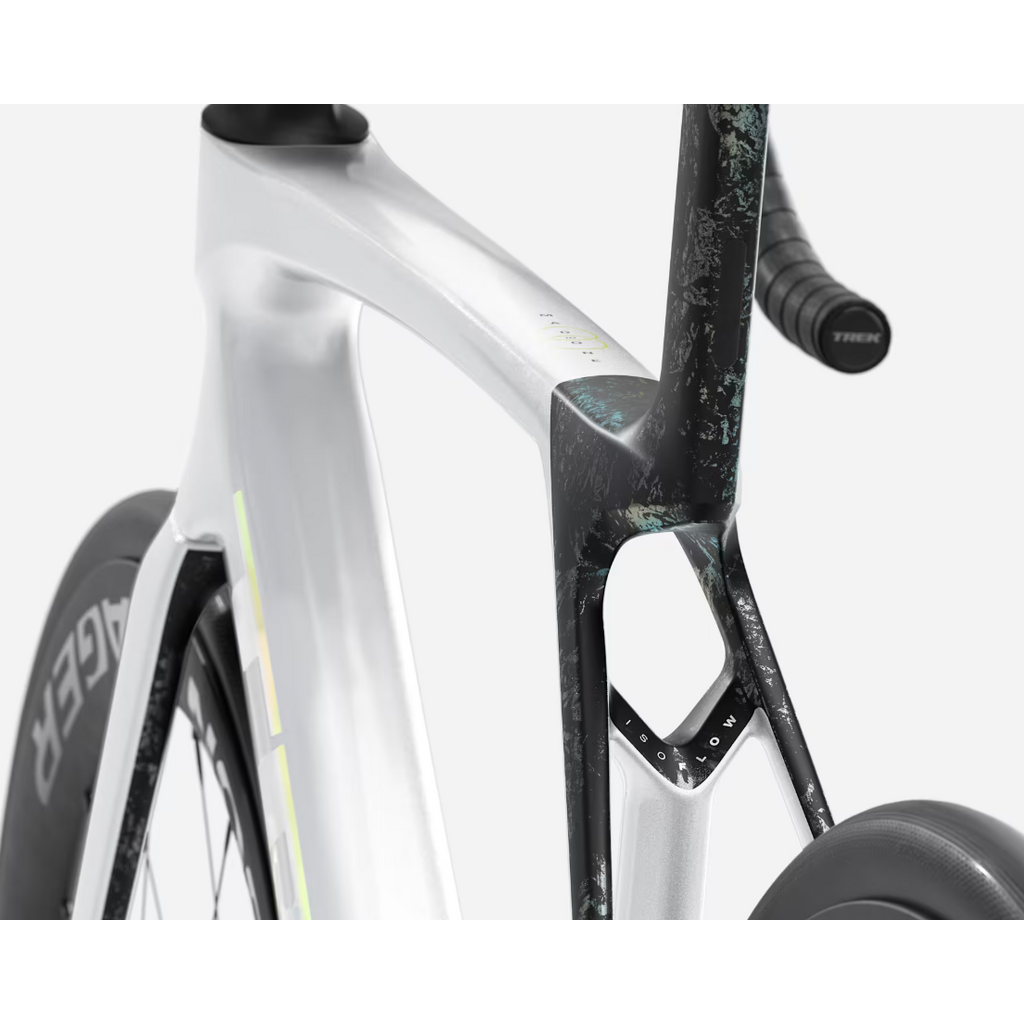 Trek Trek Madone SL 7 Gen 8 Gloss Crystal White/Matte Deep Smoke M/L