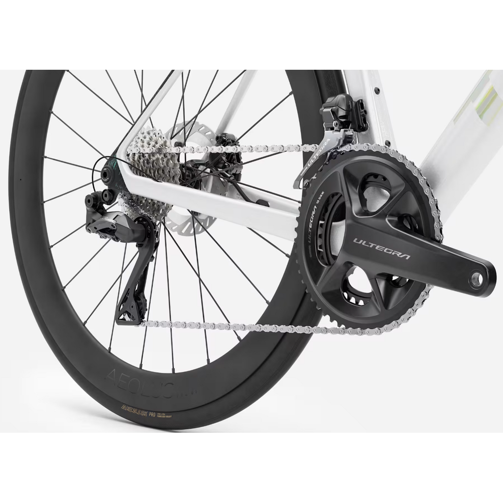 Trek Trek Madone SL 7 Gen 8 Gloss Crystal White/Matte Deep Smoke M/L