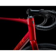Trek Trek Domane AL 2 Gen 4 - Crimson to Dark Carmine Fade