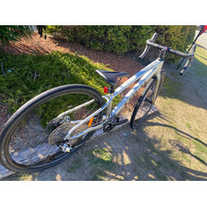 Trek 2026 Trek FX 3 Stepover Gen 4-Luna Silver Custom Gravel