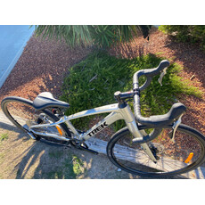 Trek 2026 Trek FX 3 Stepover Gen 4-Luna Silver Custom Gravel