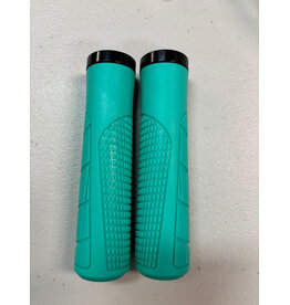 TBP Grips Lock On -Turquoise